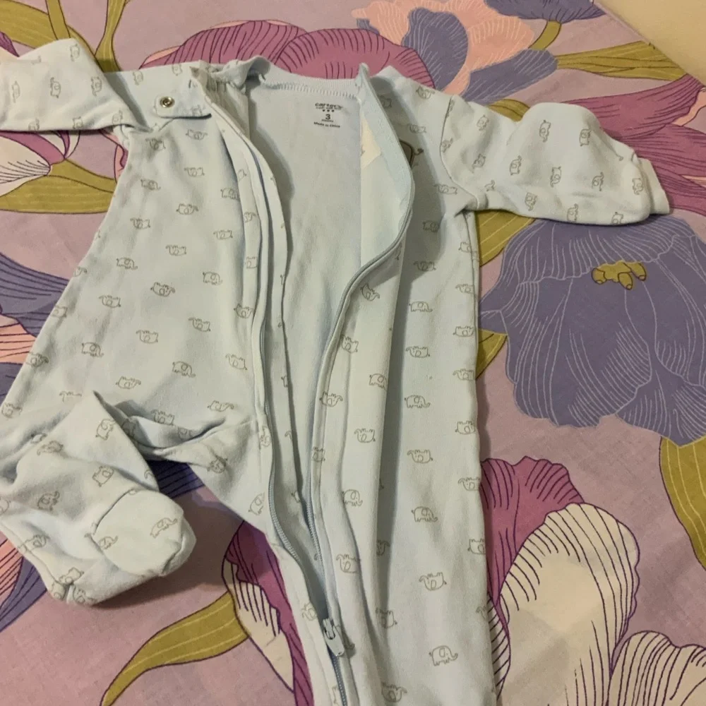 EUC Carter’s Baby I ❤️my Mommy & Elephant Embroidered Footed Blue/Gray 3M